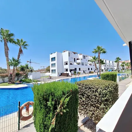Alborada Iii Apartment *