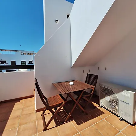 Alborada Iii Apartment